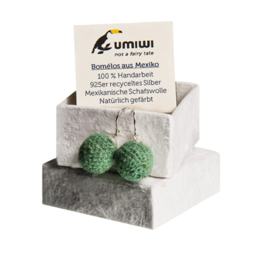 UMIWI_Bomelo_Ohringe_Schmuck_Accessoires_Handarbeit_fairer_handel_Thailand_mexiko_Indien_Hilfsprojekte_soziale_Organisationen_Handmade_Einzigartig_Individuell_nachhaltig_sustainable_natürliche_materialien_recycelte_Materialien_Schafwolle_Wollohringe_Ohrhän