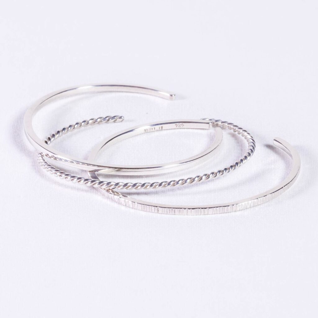 UMIWI Silber Armspangen glatt gezwirbelt und gestrichen