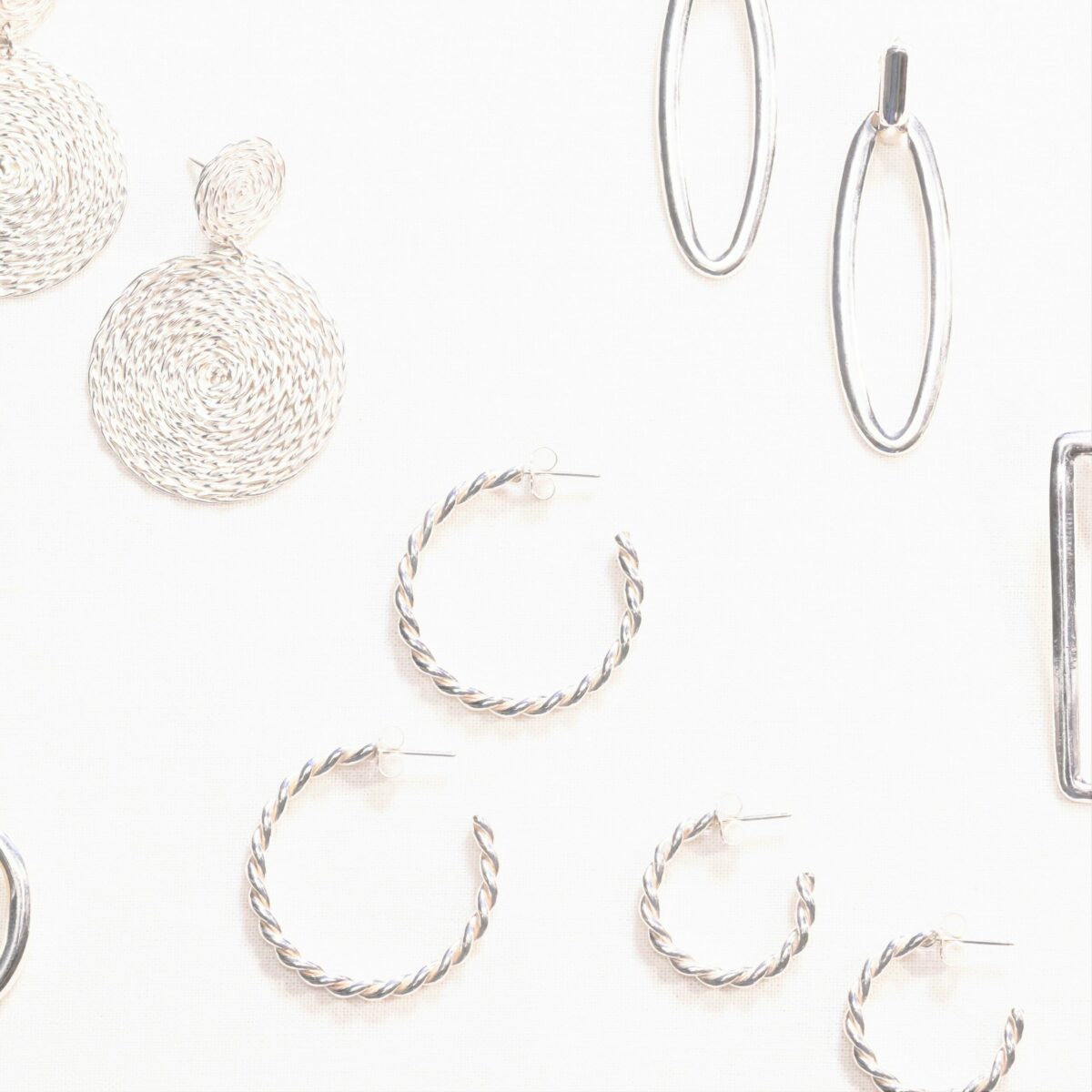 startbild_Silberohrringe